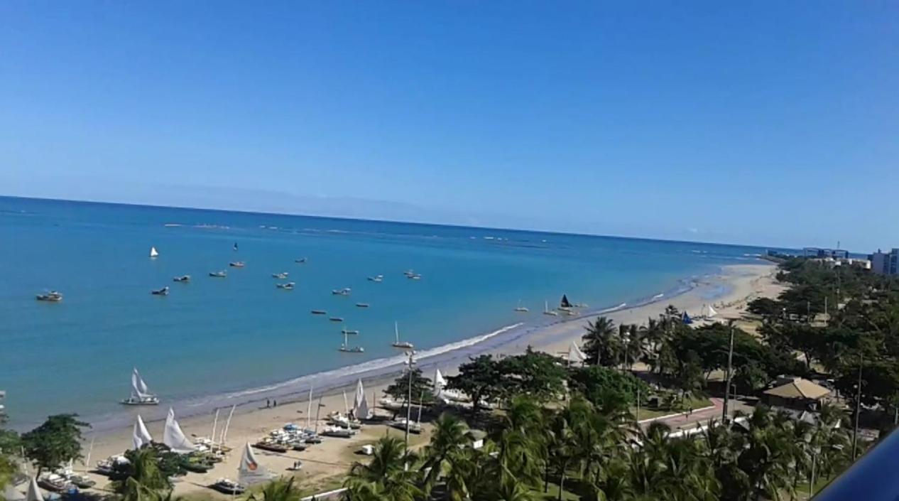 Na Beira Mar De Pajucara- Edif Neo- Apartamento Quarto E Sala- Tem Varanda - Vista Lateral Do Mar- Rua Julio Plech Filho 60 Esquina Com Avenida Doutor Antonio Gouveia - Consumo Eletrico E Pago No Ckeck-Out 1Kwh E 1,35 Reias มาเซโอ ภายนอก รูปภาพ