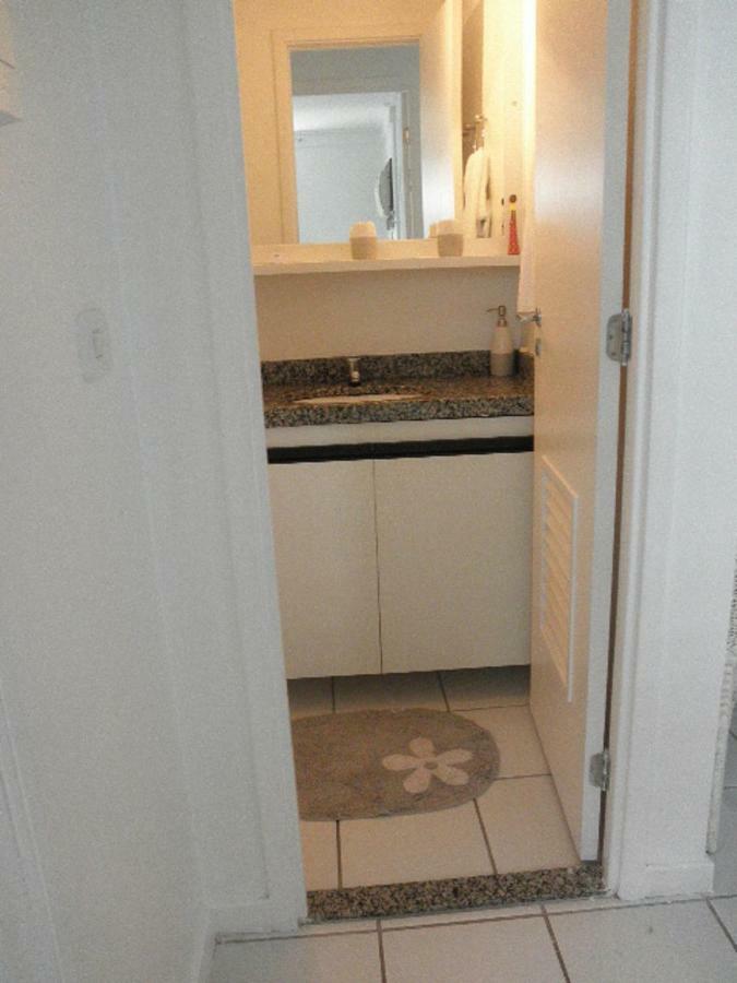 Na Beira Mar De Pajucara- Edif Neo- Apartamento Quarto E Sala- Tem Varanda - Vista Lateral Do Mar- Rua Julio Plech Filho 60 Esquina Com Avenida Doutor Antonio Gouveia - Consumo Eletrico E Pago No Ckeck-Out 1Kwh E 1,35 Reias มาเซโอ ภายนอก รูปภาพ